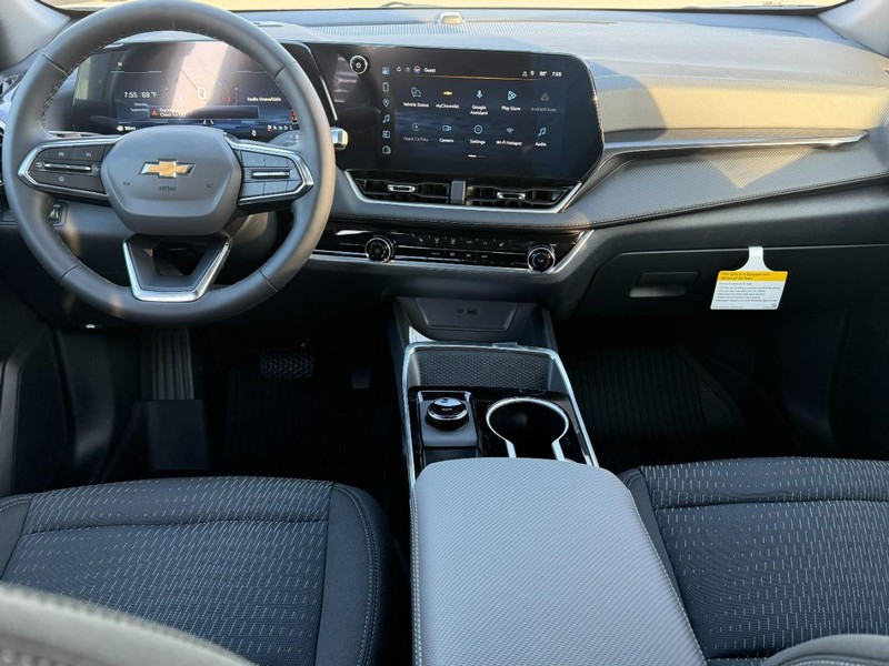 Chevrolet Equinox Vehicle Full-screen Gallery Image 5