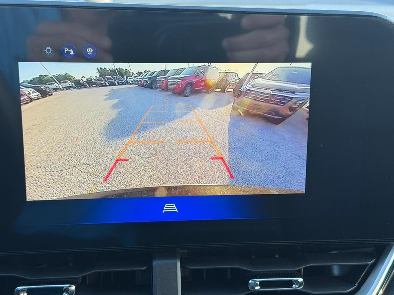 Chevrolet Equinox Vehicle Full-screen Gallery Image 14
