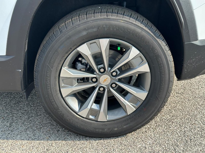 Chevrolet Equinox Vehicle Full-screen Gallery Image 4
