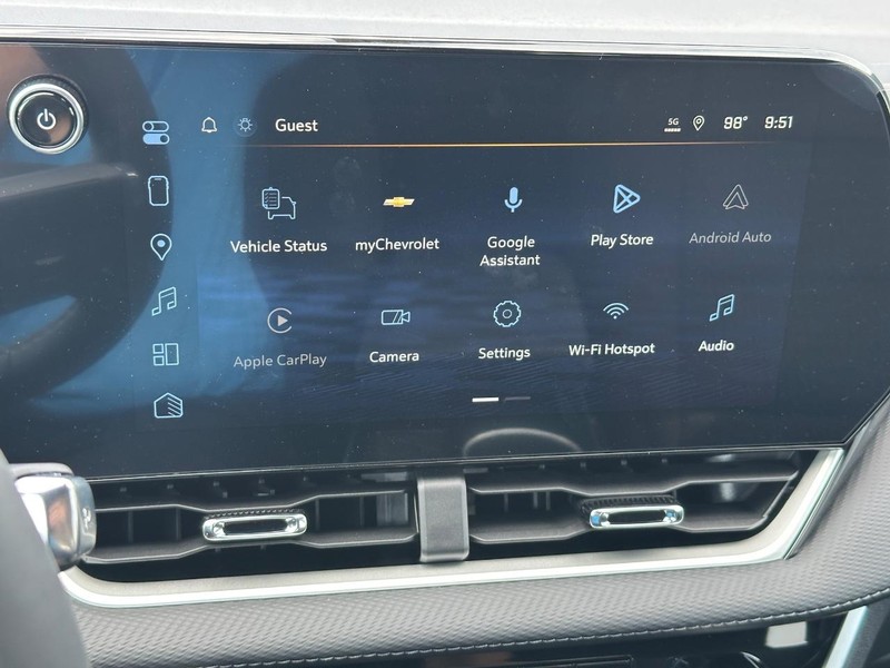 Chevrolet Equinox Vehicle Full-screen Gallery Image 11