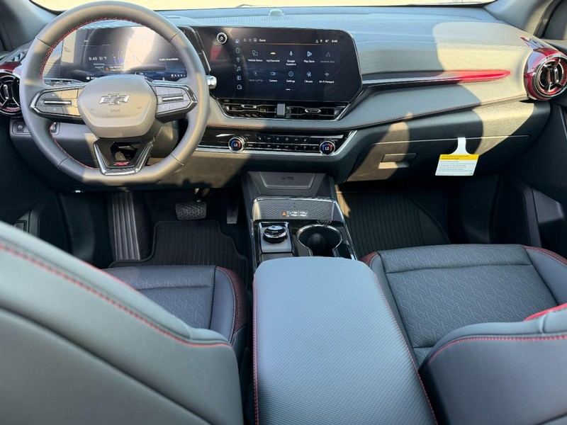 Chevrolet Equinox Vehicle Full-screen Gallery Image 6
