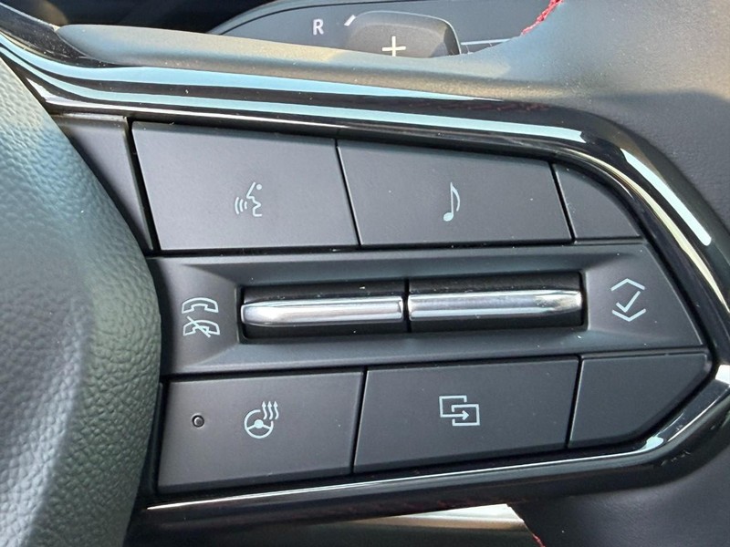 Chevrolet Equinox Vehicle Full-screen Gallery Image 13