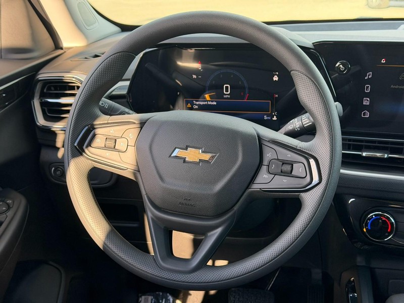 Chevrolet TrailBlazer Vehicle Full-screen Gallery Image 6