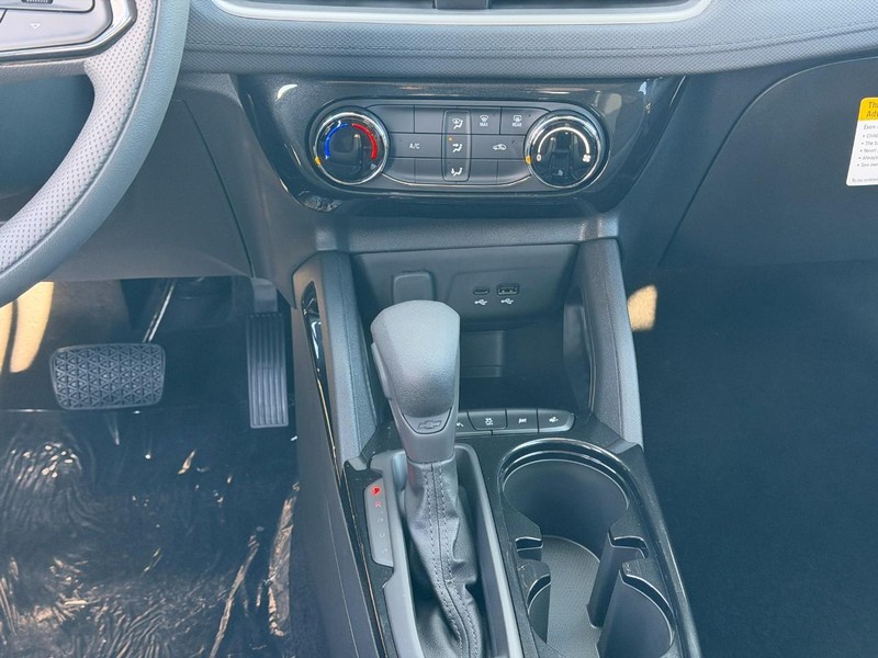 Chevrolet TrailBlazer Vehicle Full-screen Gallery Image 8