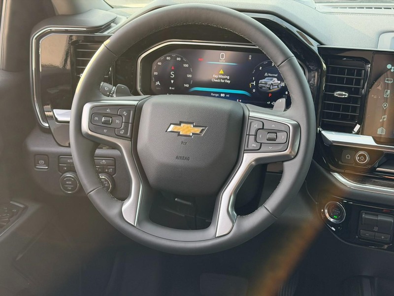 Chevrolet Silverado 1500 Vehicle Full-screen Gallery Image 6