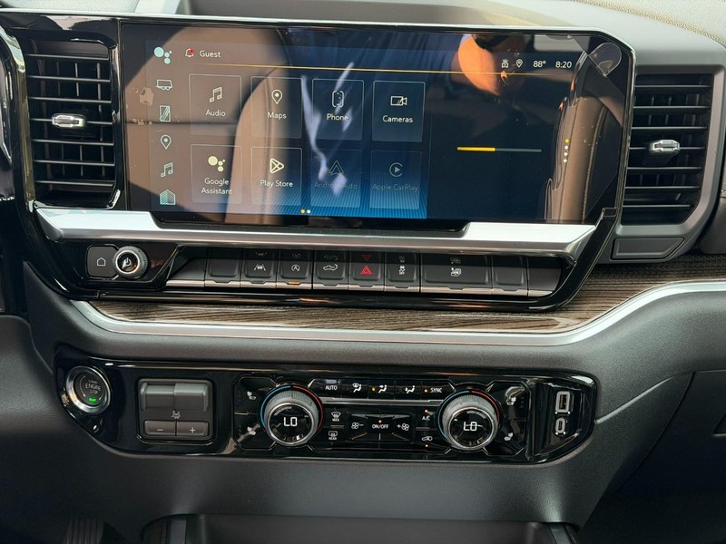 Chevrolet Silverado 1500 Vehicle Full-screen Gallery Image 7
