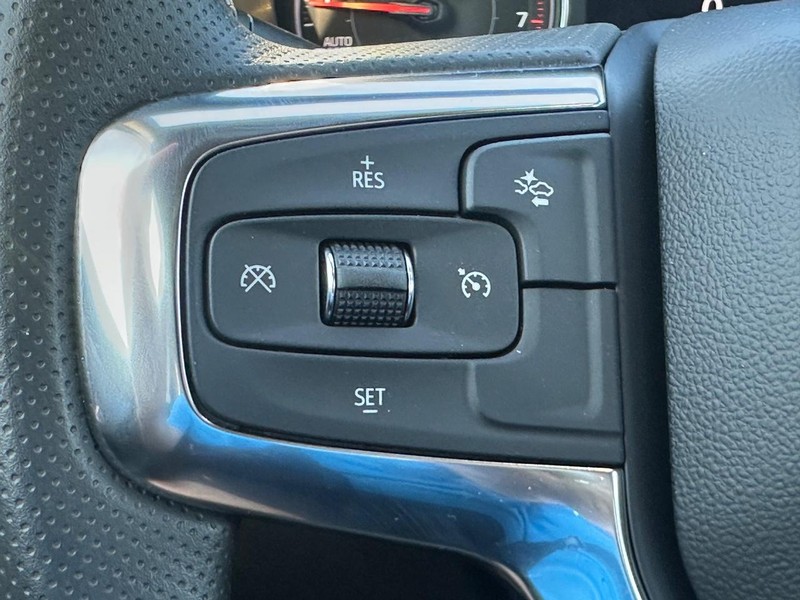 Chevrolet Blazer Vehicle Full-screen Gallery Image 8