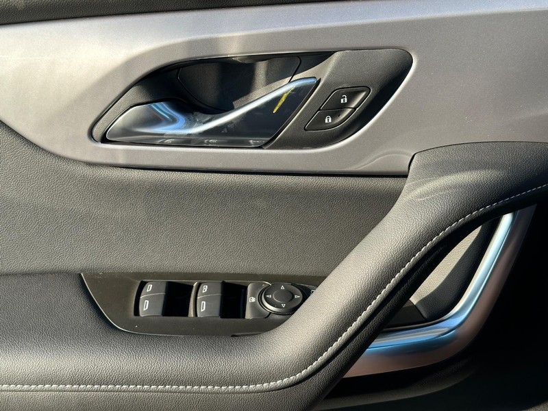 Chevrolet Blazer Vehicle Full-screen Gallery Image 18
