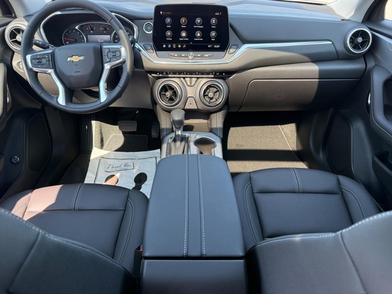 Chevrolet Blazer Vehicle Full-screen Gallery Image 7