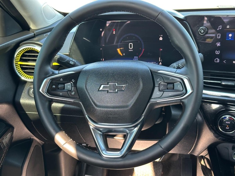 Chevrolet Trax Vehicle Full-screen Gallery Image 13