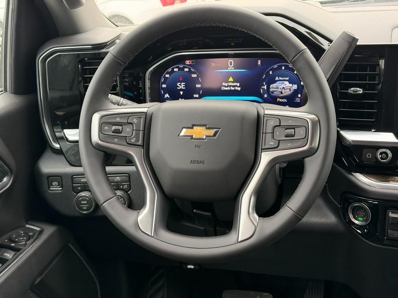 Chevrolet Silverado 1500 Vehicle Full-screen Gallery Image 6