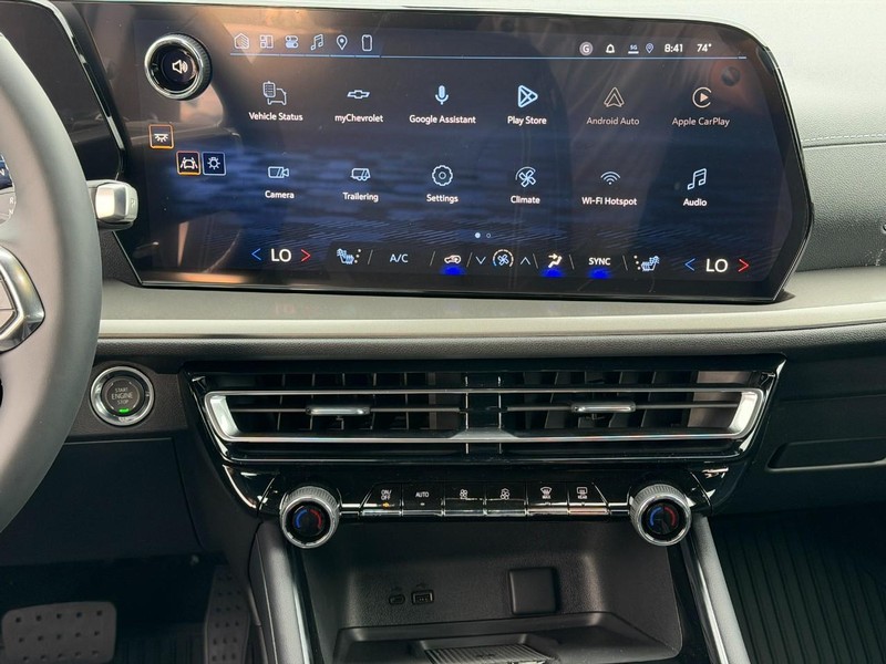 Chevrolet Traverse Vehicle Full-screen Gallery Image 8