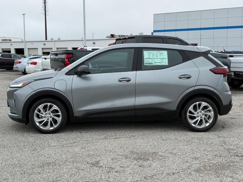 Chevrolet Bolt Vehicle Full-screen Gallery Image 2