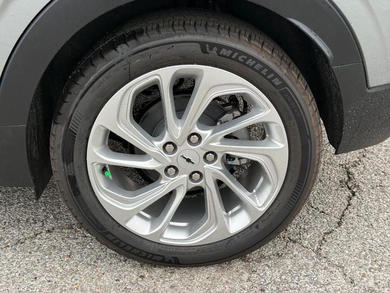 Chevrolet Bolt Vehicle Full-screen Gallery Image 4