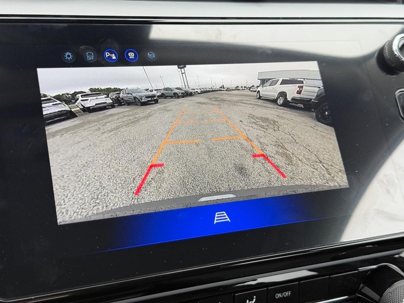 Chevrolet Bolt Vehicle Full-screen Gallery Image 11
