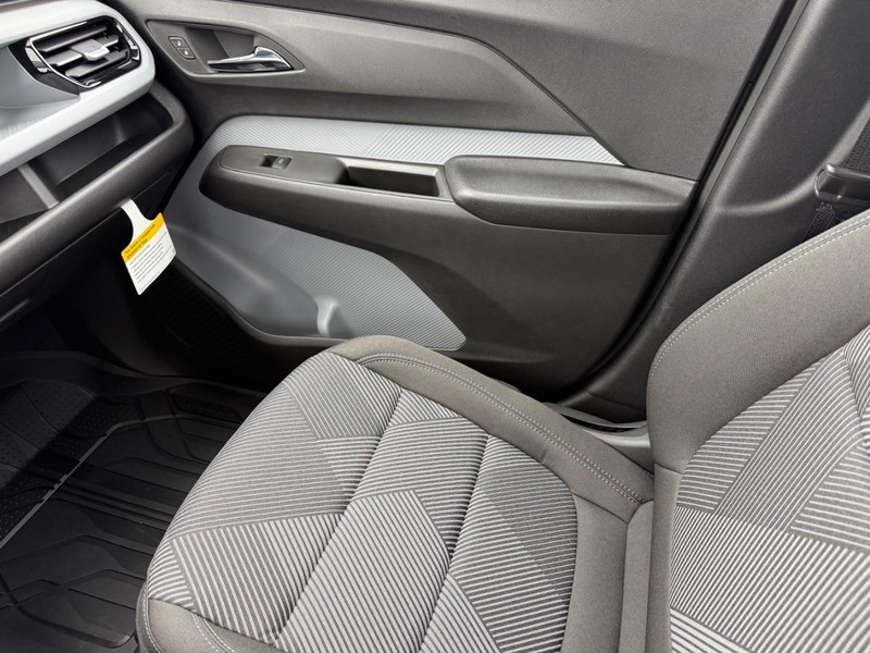 Chevrolet Bolt Vehicle Full-screen Gallery Image 13