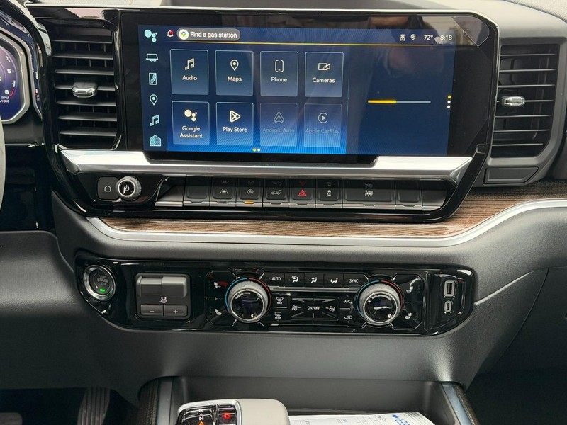 Chevrolet Silverado 1500 Vehicle Full-screen Gallery Image 7