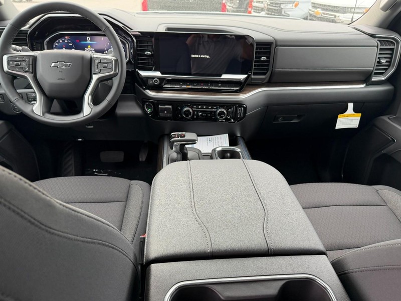 Chevrolet Silverado 1500 Vehicle Full-screen Gallery Image 5