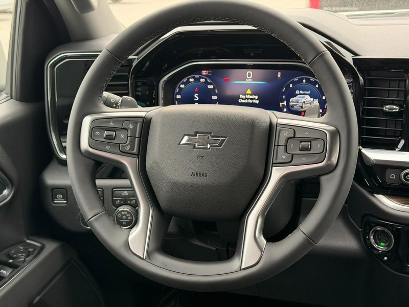 Chevrolet Silverado 1500 Vehicle Full-screen Gallery Image 6