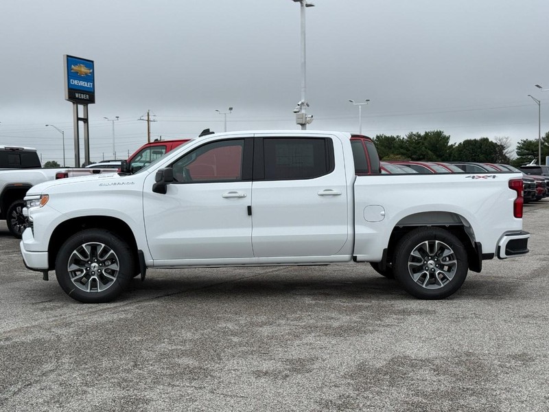 Chevrolet Silverado 1500 Vehicle Full-screen Gallery Image 2