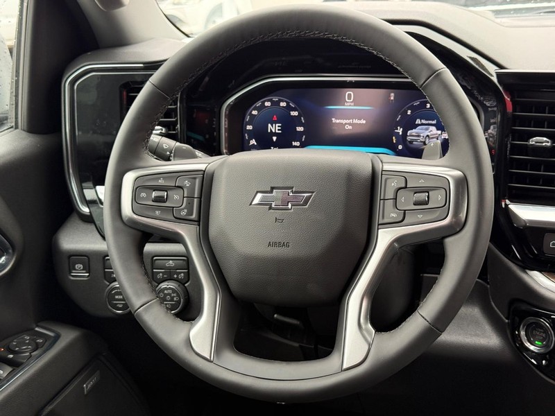 Chevrolet Silverado 1500 Vehicle Full-screen Gallery Image 7