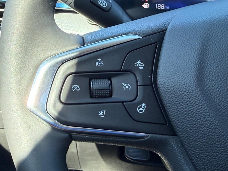 Chevrolet Trax Vehicle Full-screen Gallery Image 8