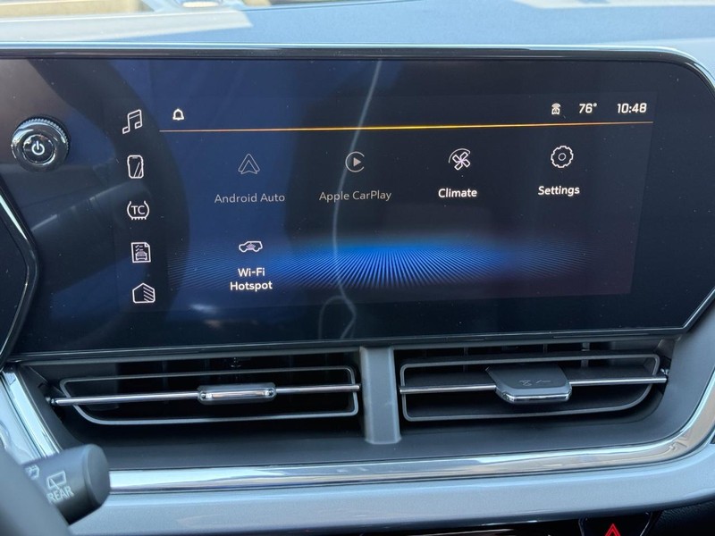 Chevrolet Trax Vehicle Full-screen Gallery Image 11
