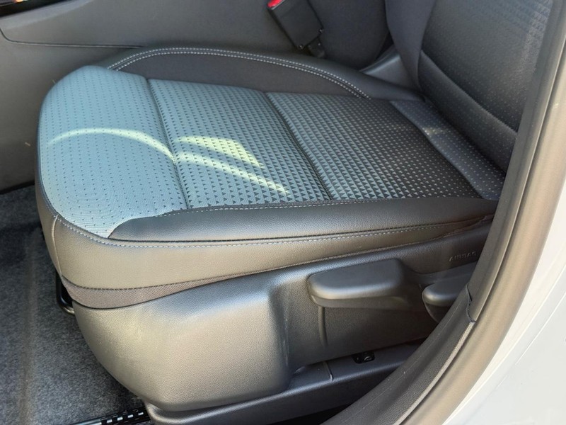 Chevrolet Trax Vehicle Full-screen Gallery Image 17