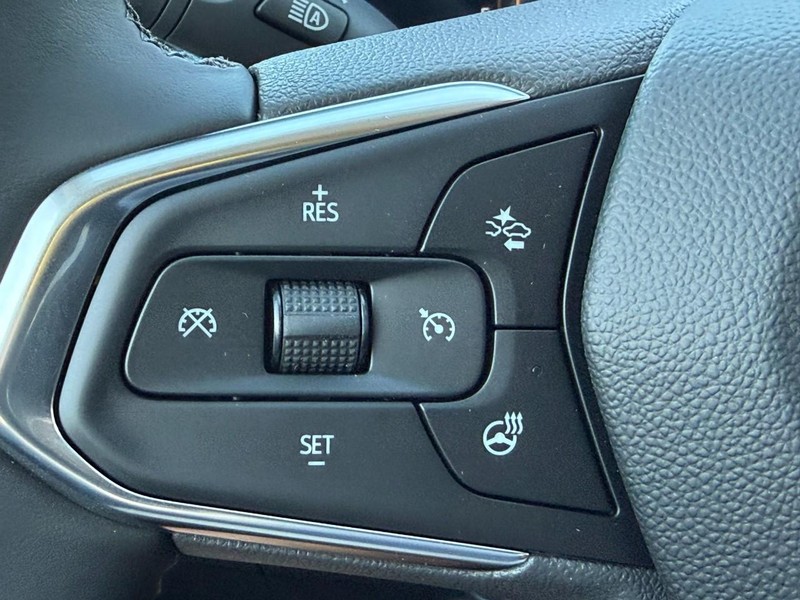 Chevrolet Trax Vehicle Full-screen Gallery Image 11