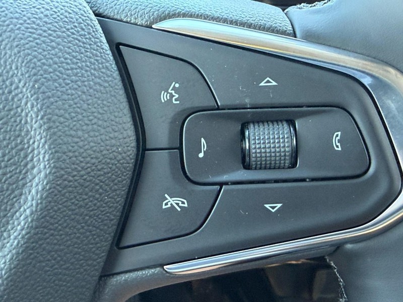 Chevrolet Trax Vehicle Full-screen Gallery Image 12