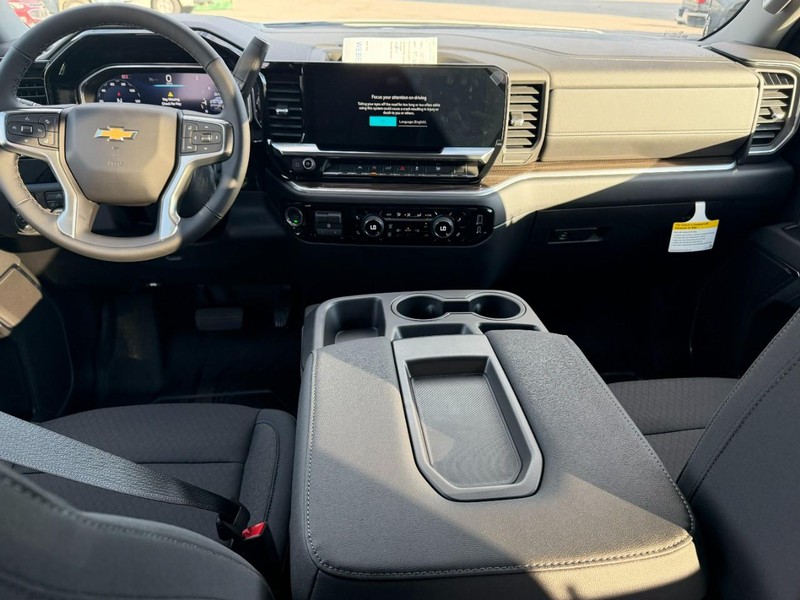 Chevrolet Silverado 1500 Vehicle Full-screen Gallery Image 5