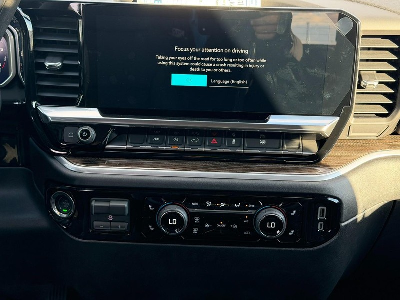 Chevrolet Silverado 1500 Vehicle Full-screen Gallery Image 7