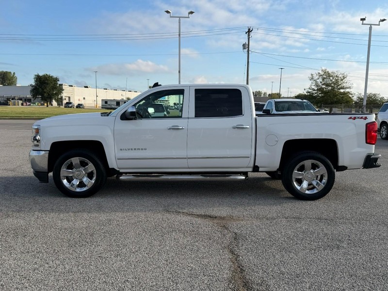 Chevrolet Silverado 1500 Vehicle Full-screen Gallery Image 2