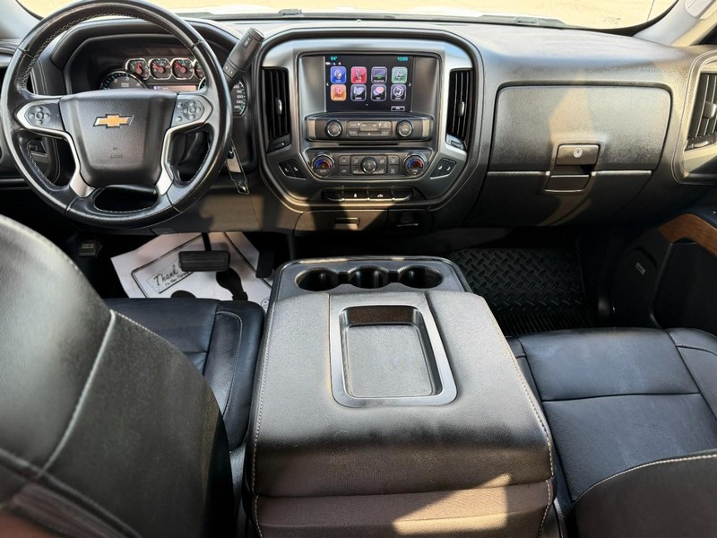 Chevrolet Silverado 1500 Vehicle Full-screen Gallery Image 11