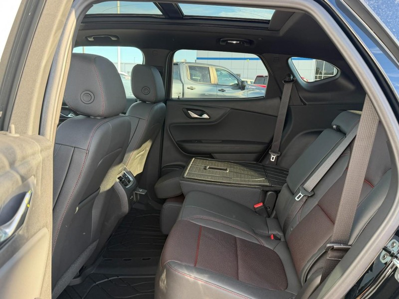 Chevrolet Blazer Vehicle Full-screen Gallery Image 4