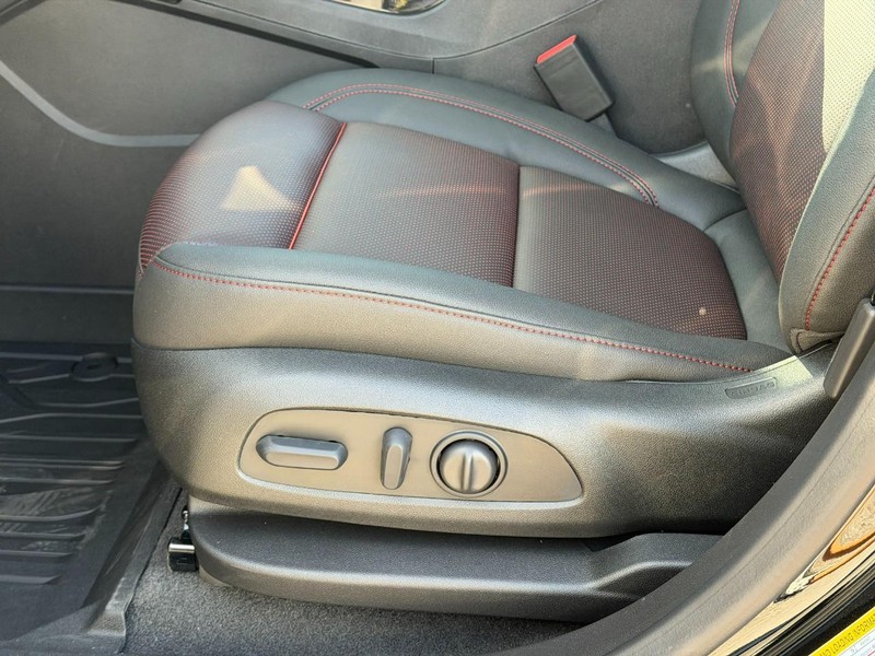 Chevrolet Blazer Vehicle Full-screen Gallery Image 11