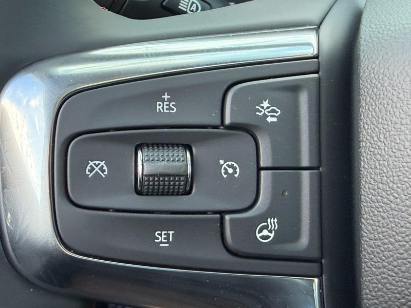 Chevrolet Blazer Vehicle Full-screen Gallery Image 12