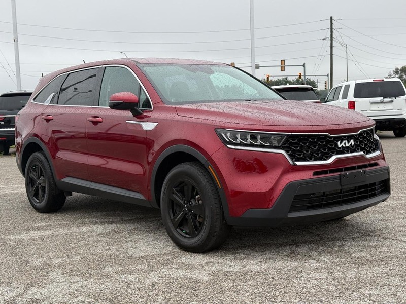 Kia Sorento Vehicle Full-screen Gallery Image 8