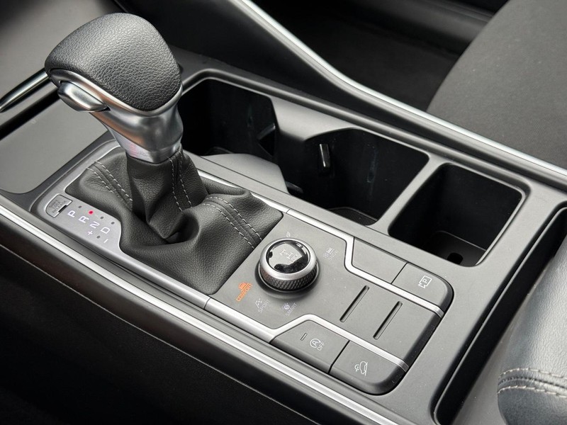 Kia Sorento Vehicle Full-screen Gallery Image 19