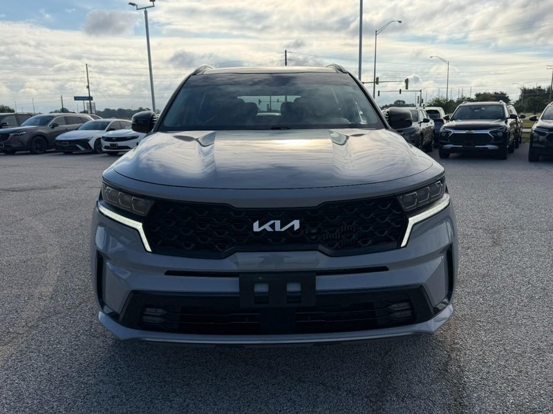 Kia Sorento Vehicle Full-screen Gallery Image 9
