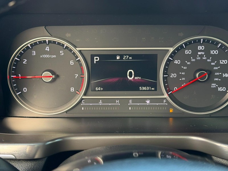 Kia Sorento Vehicle Full-screen Gallery Image 22
