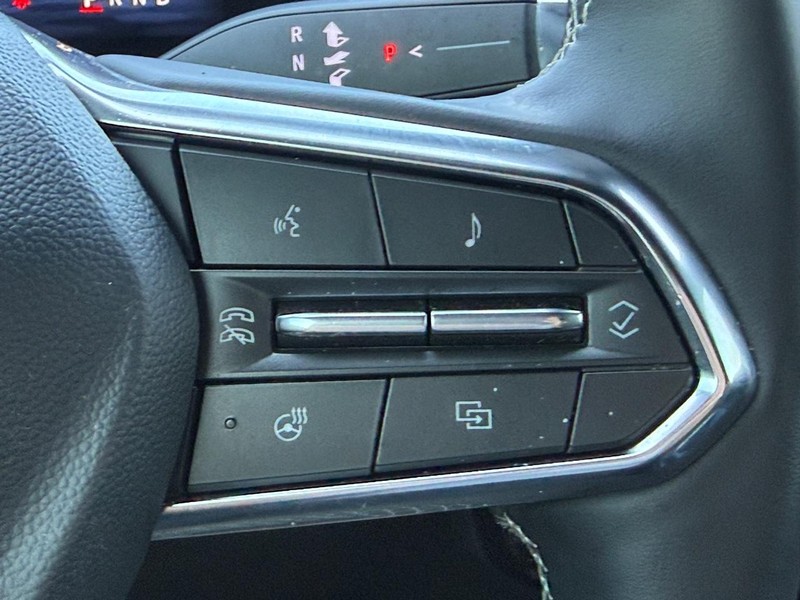 Chevrolet Equinox EV Vehicle Full-screen Gallery Image 15