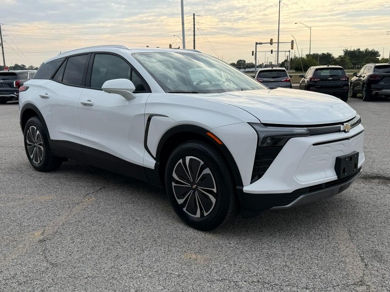 Chevrolet Blazer EV Vehicle Full-screen Gallery Image 08