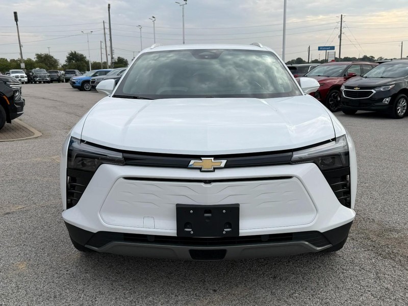 Chevrolet Blazer EV Vehicle Full-screen Gallery Image 09