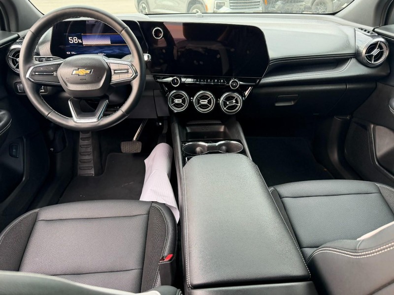 Chevrolet Blazer EV Vehicle Full-screen Gallery Image 11