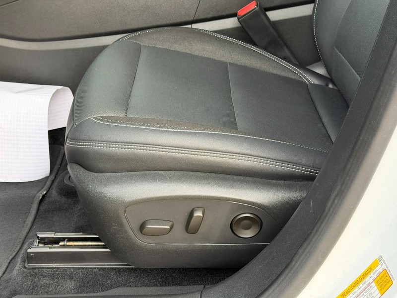 Chevrolet Blazer EV Vehicle Full-screen Gallery Image 16