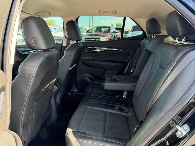 Buick Envision Vehicle Full-screen Gallery Image 10