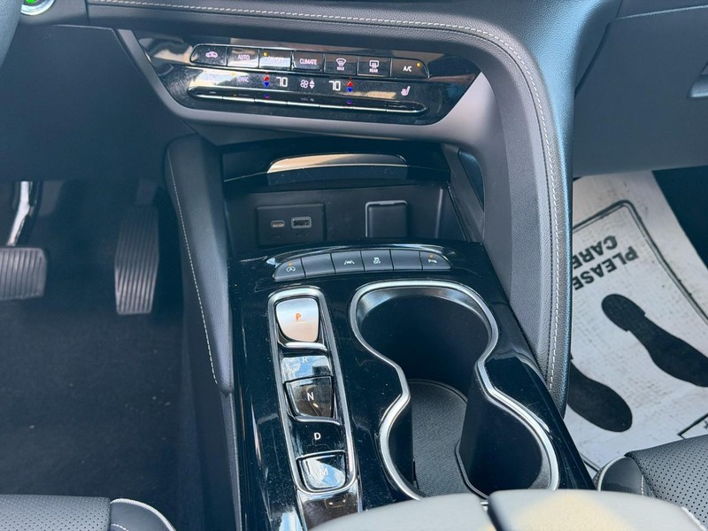 Buick Envision Vehicle Full-screen Gallery Image 14