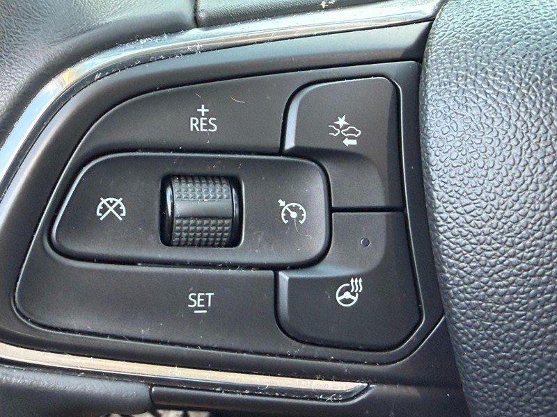 Buick Envision Vehicle Full-screen Gallery Image 19