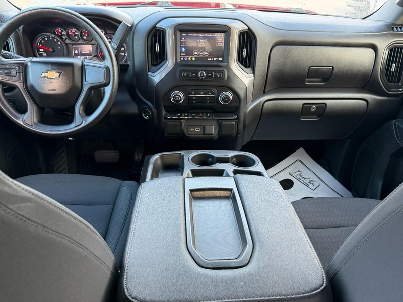 Chevrolet Silverado 1500 Vehicle Full-screen Gallery Image 11